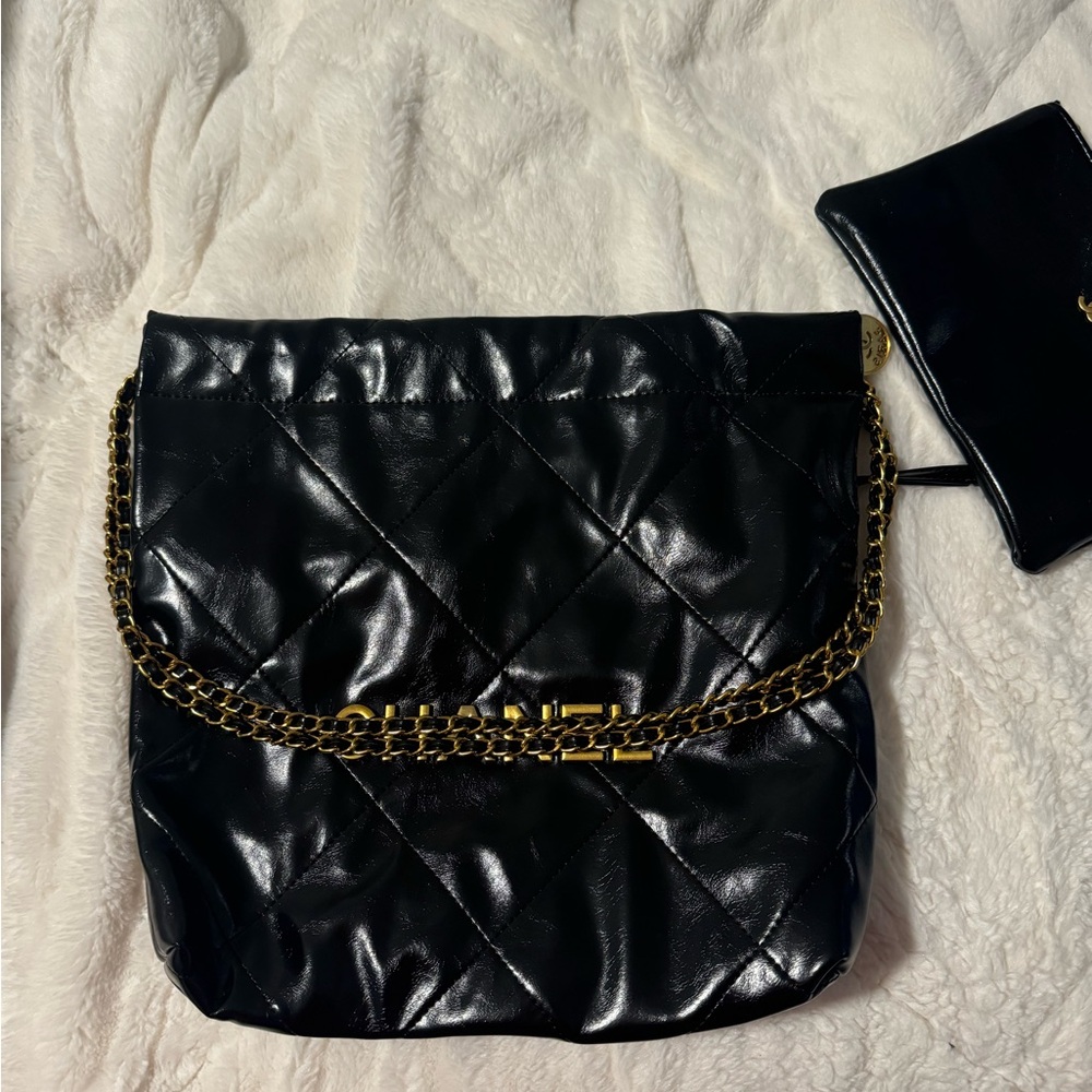 Black Quilted Bag with Gold Chain